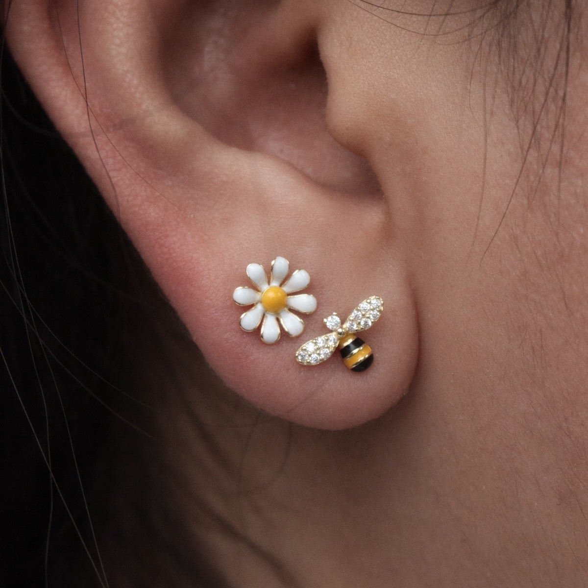 Enamel Bee and White Daisy Mis-Matched Stud Earrings